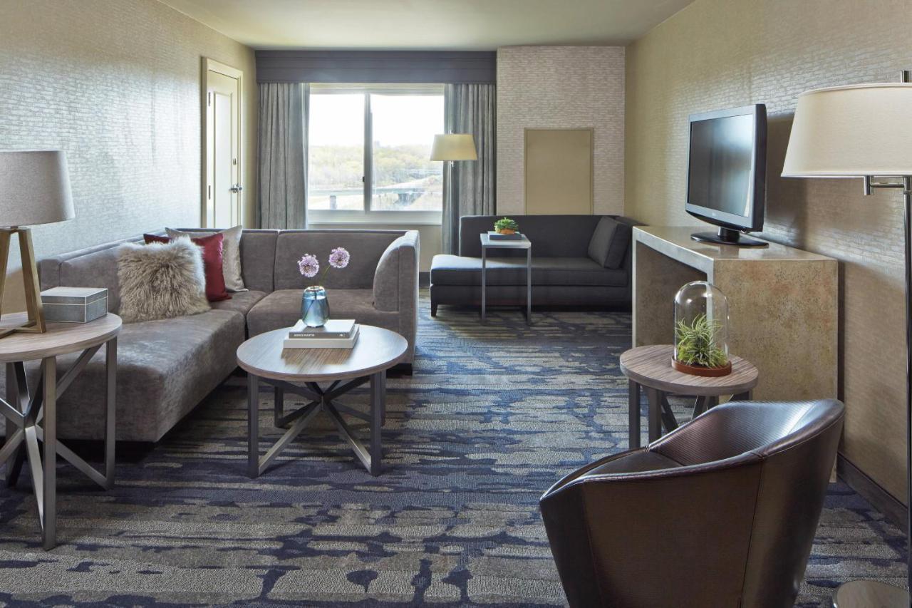 Rochester Airport Marriott Esterno foto