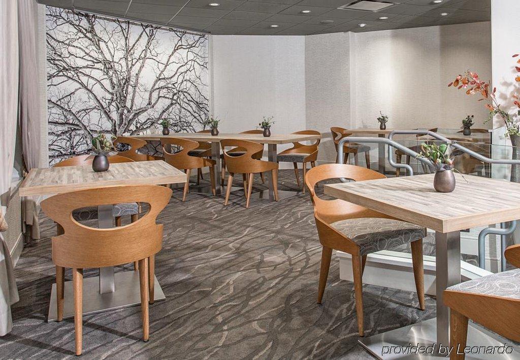 Rochester Airport Marriott Esterno foto